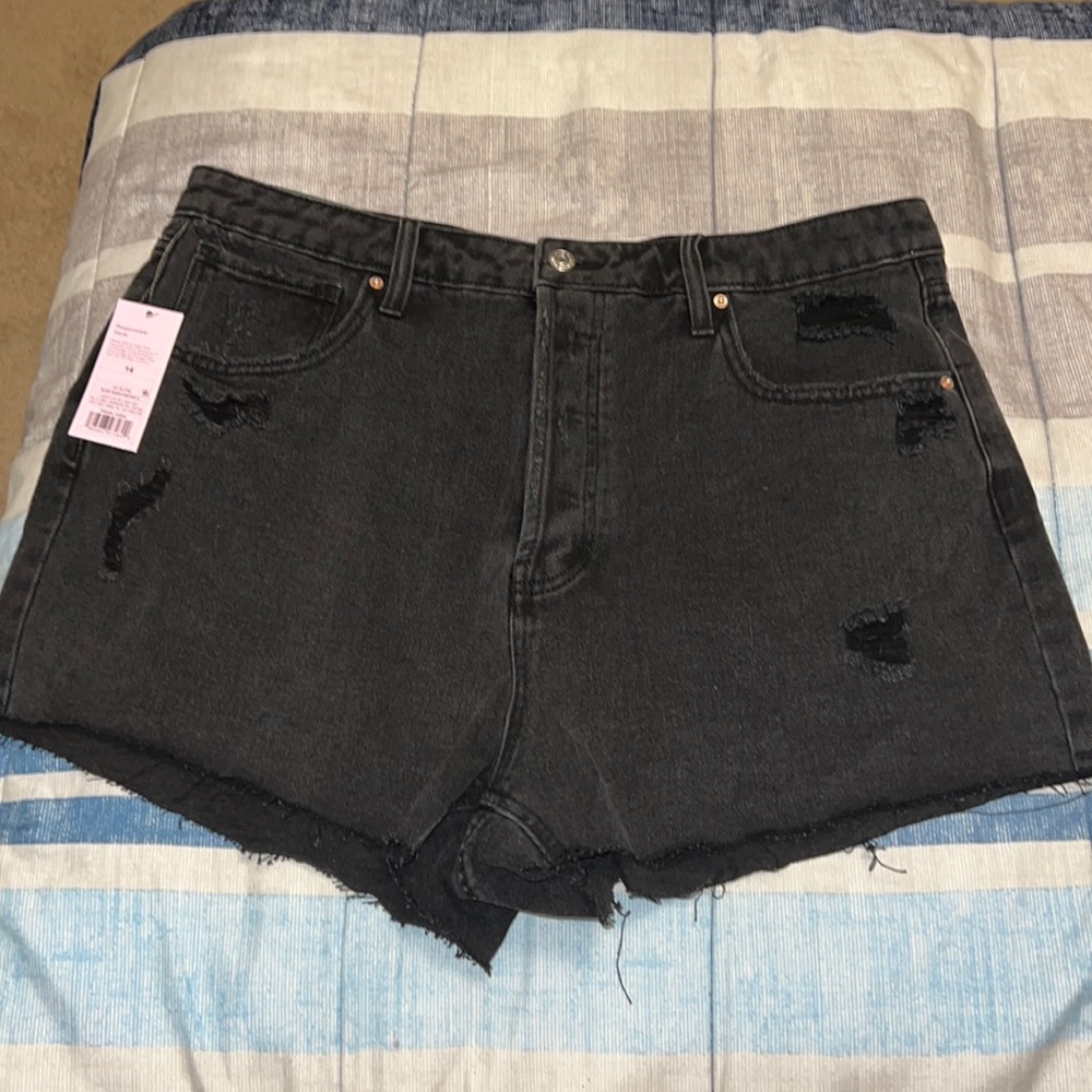 *NWT* Wild Fable High-rise Cutoff Shorts! Size 14